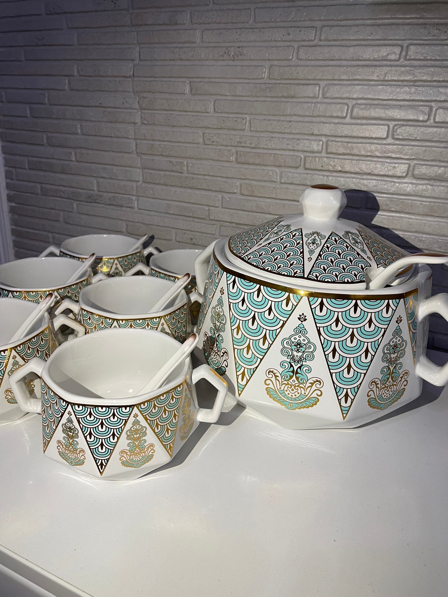 Ekskluzivni Set za Posluživanje – Elegancija u Svakom Detalju ✨