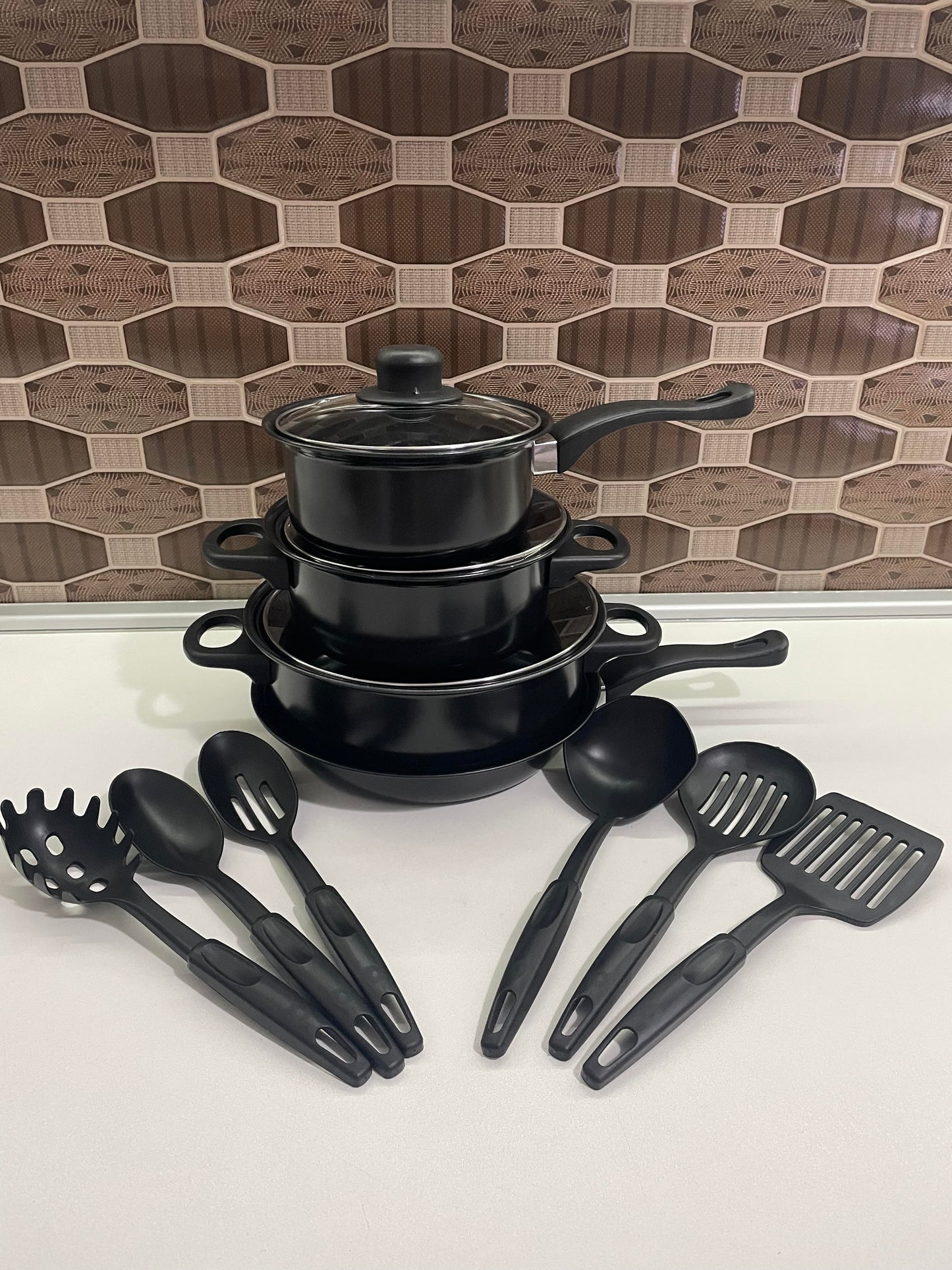 Premium set posuđa i kuhinjskog pribora – elegantan dizajn, vrhunska praktičnost 🍳