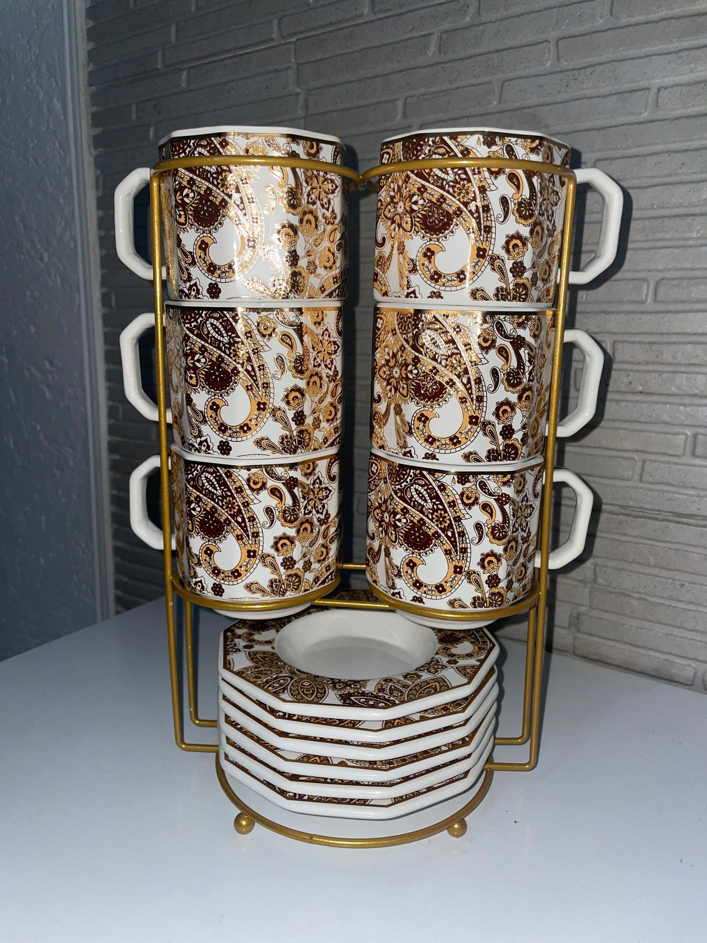 Set Šoljica koji Donosi Luksuz svakoj Kafi ✨