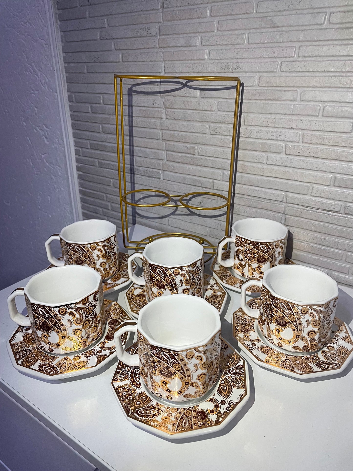 Set Šoljica koji Donosi Luksuz svakoj Kafi ✨